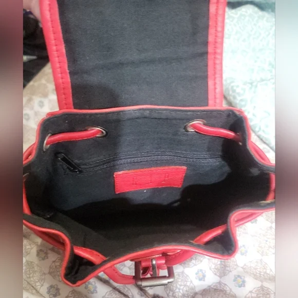Vintage Gap Red Leather Small Backpack Purse - akfiindia.com display picture 1